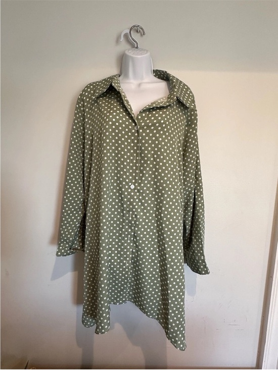 No brand Other - Olive Green Polka Dot women’s Button-Up Shirt